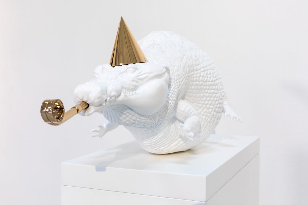 Happily Ever After (painted bronze, white), 2020 | Artworks