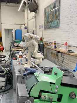 Here you can see the first 3D printed model of the 70cm tall “Beyond the clouds” sculpture that we will make in bronze soon.We printed it in many different parts and assembled it with glue and body filler.We always make scale models to judge the size the eventual bronze sculpture will be.. and try to find any mistakes that might make out life difficult during the the bronze casting process