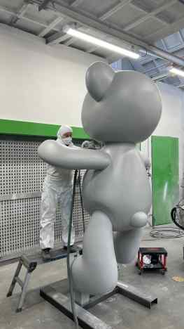 The last sanding before this large garden sculpture gets it’s color #contemporaryart #contemporary #sculpture