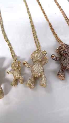 After many months of handwork.. these new diamonds “Bare Hug” pieces are done.. choose your favorite 🔥