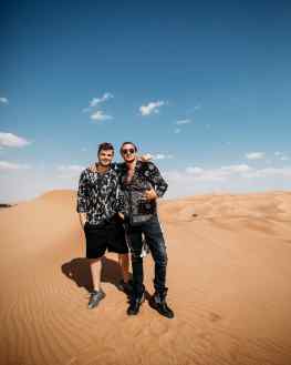 Live from the camping ⛺️🌵 @martingarrix ..📸 by @creationsofla