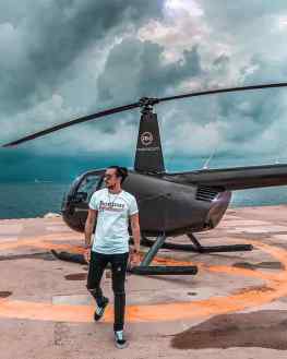 Would you take the chopper through the storm? ⛈ ⚡️ #cannes to #stropez