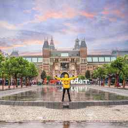 Finally finally I can announce the location for my monumental 12meter tall sculpture…✨🙌🏻 on the 26th of June it will be placed in the most amazing and prestigious location in Amsterdam.. it’s going to be In the middle of the water in front of me..right in front of the world famous Rijksmuseum.. next to the Van Gogh and stedelijk museum..🙏🏻 an unbelievable honor 😇  who’s coming to take a picture?? ❤️.#amsterdam #rijksmuseum #vangogh #stedelijkmuseum #contemporaryart #art #museum