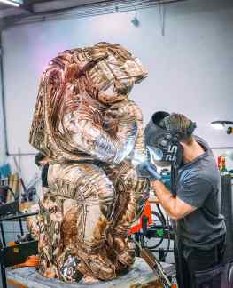 1000 hours of work to make this sculpture ..#art #sculpture #contemporaryart