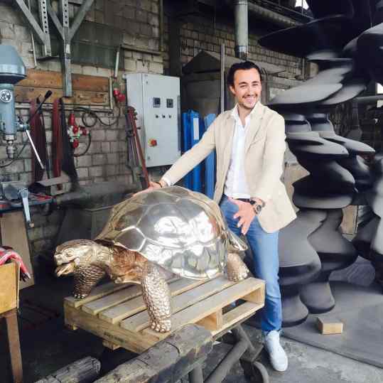 Two very happy turtles! 
#turtles #contemporaryart #josephklibansky #london