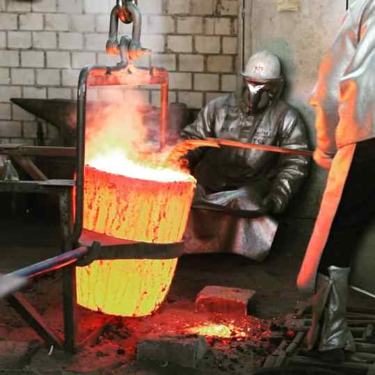 The birth of a #bronze klibansky #sculpture 
Did you know that the process from casting until a finished sculpture takes between 4 and 7 month for a medium sized piece? #comtemporaryart #artworld #amsterdam