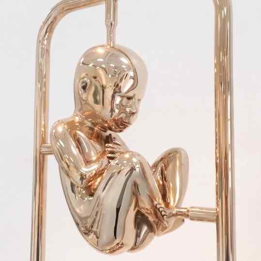 🖤Elements of Life🖤 bronze sculpture..
#life #love #flourish #death 👶🏻❤️🌸☠️ Soon we will make a limited silkscreen of this sculpture!🙌🏻 #josephklibansky