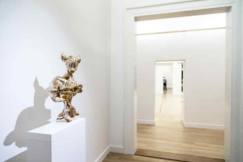 Small "Reflections of Youth" standing in Museum de Fundatie - Reflections of Youth (polished bronze), 2017 by Joseph Klibansky