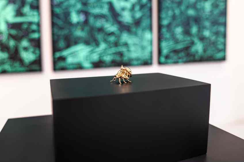 The Little Things (yellow gold), 2022 by Joseph Klibansky